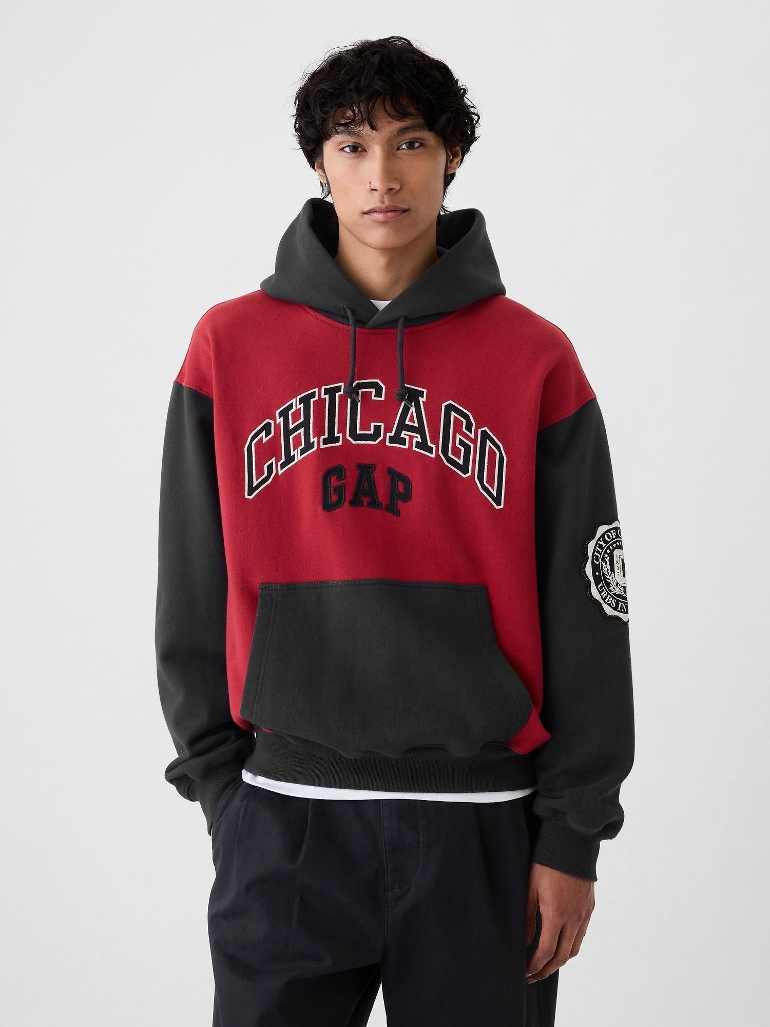 GAP Chicago Logo Colorblock Hoodie online at gap.si GAP Chicago Logo Colorblock Hoodie online at gap.si