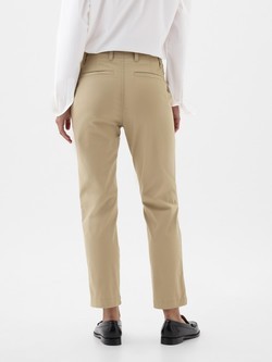 GAP Downtown khaki Khaki 2