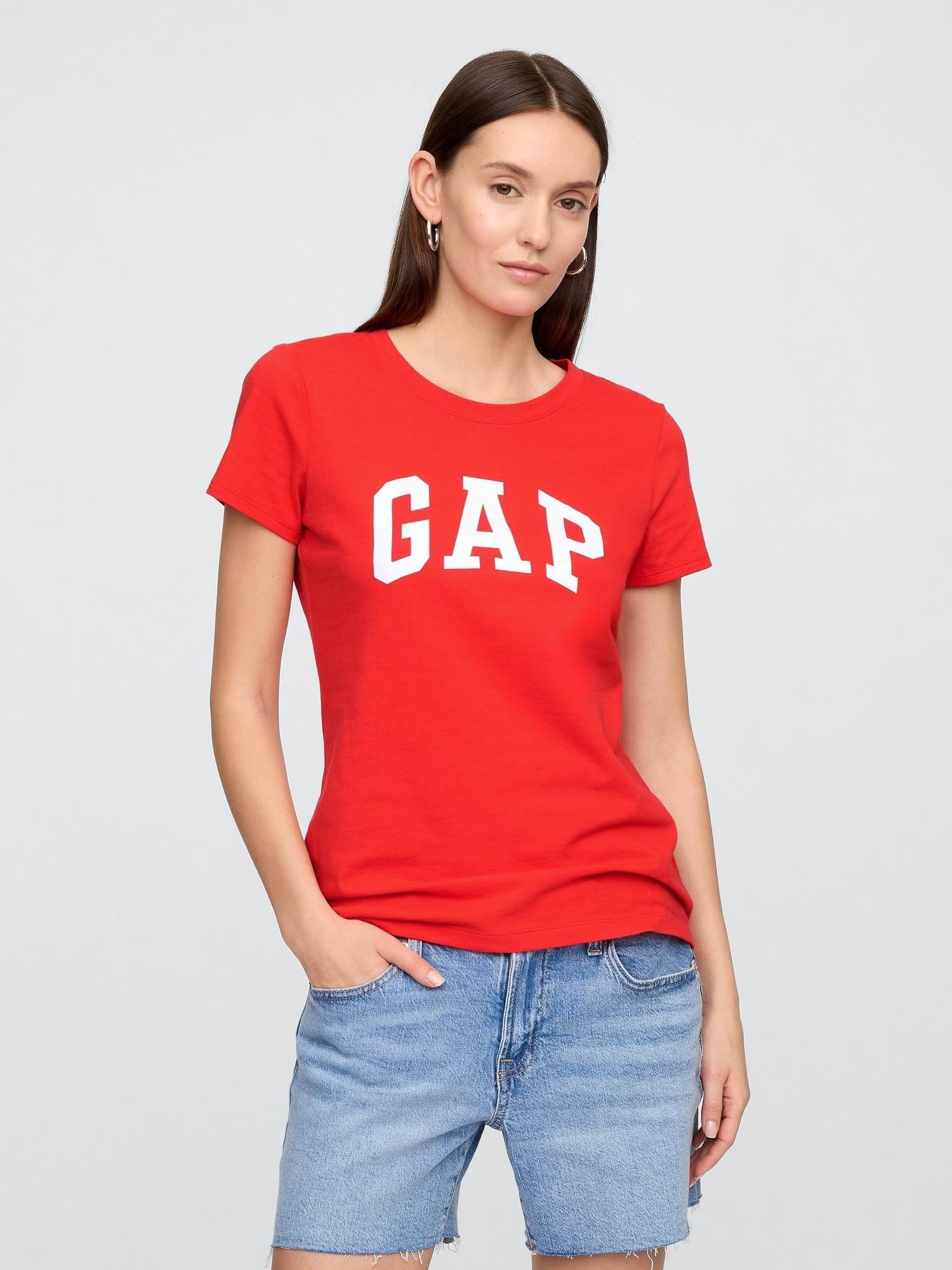 GAP Gap Logo T-Shirt Poster Red 