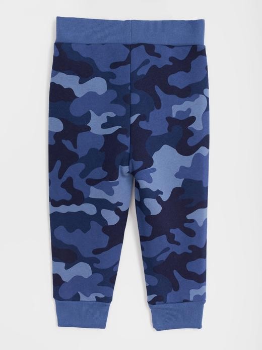 Gap discount camo joggers