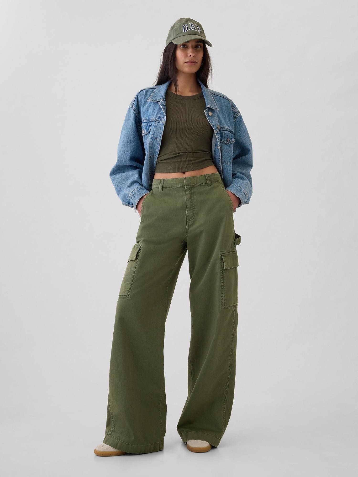 GAP Ženske široke cargo hlače Zelena - Olive Green 
